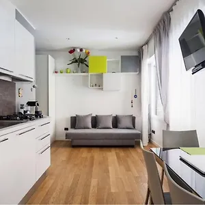 Delizioso Bilocale In Bocconi - Porta Romana Apartamento